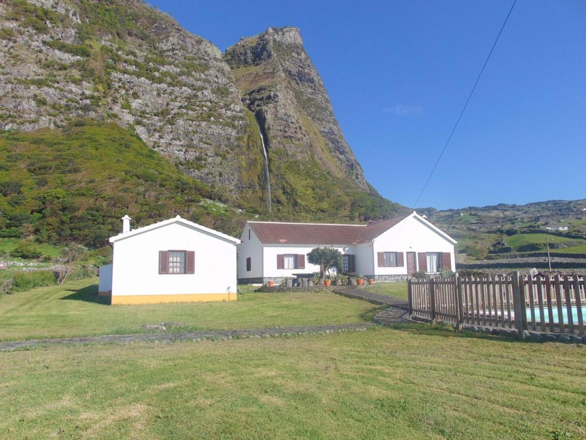 Вилла Casas Da Cascata Lajes das Flores Экстерьер фото