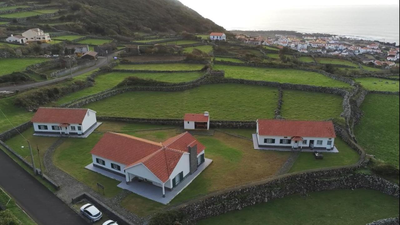 Вилла Casas Da Cascata Lajes das Flores Экстерьер фото