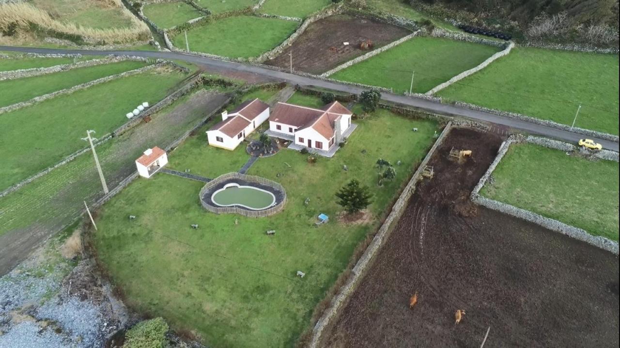 Вилла Casas Da Cascata Lajes das Flores Экстерьер фото