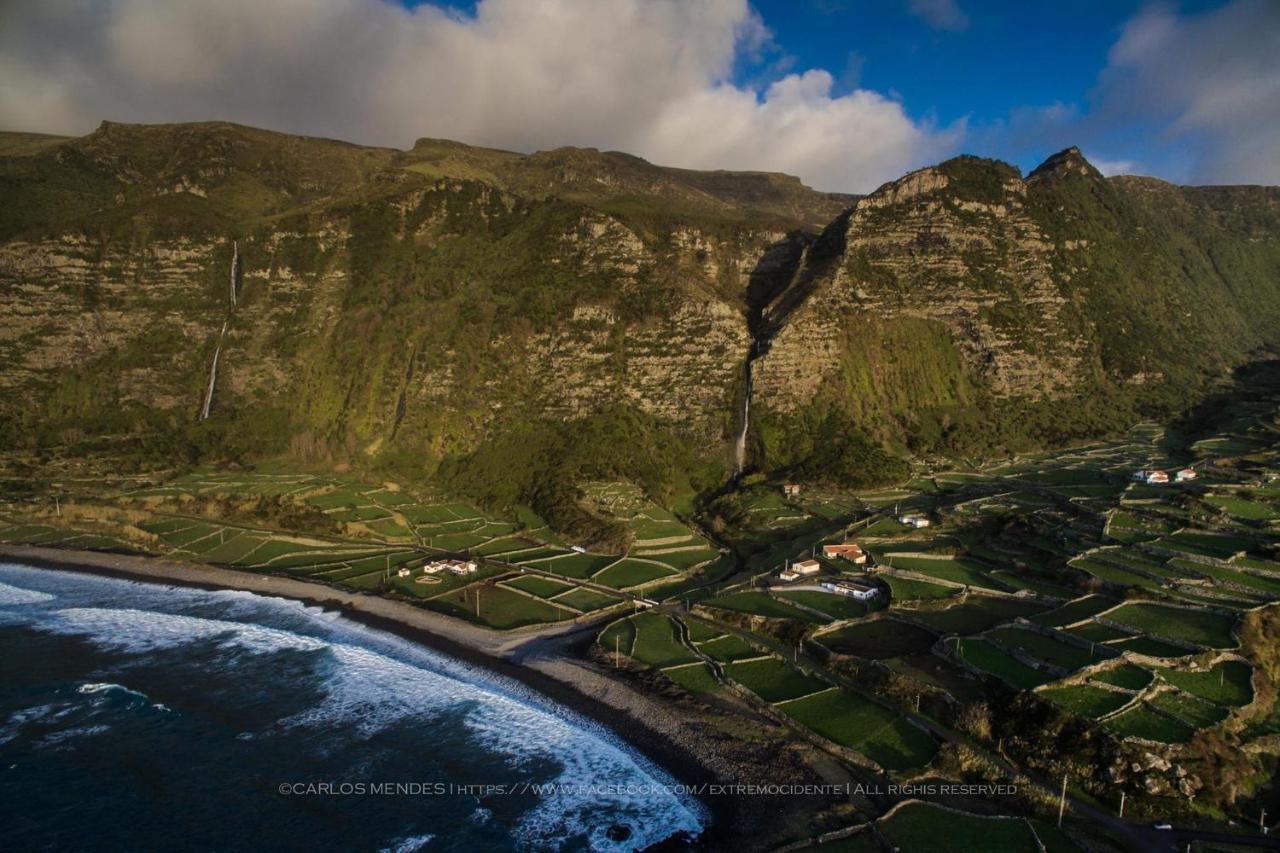 Вилла Casas Da Cascata Lajes das Flores Экстерьер фото